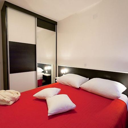 Apartments Dalmatia (Adults Only) Привлака Экстерьер фото