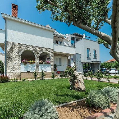 Apartments Dalmatia (Adults Only) Привлака Экстерьер фото