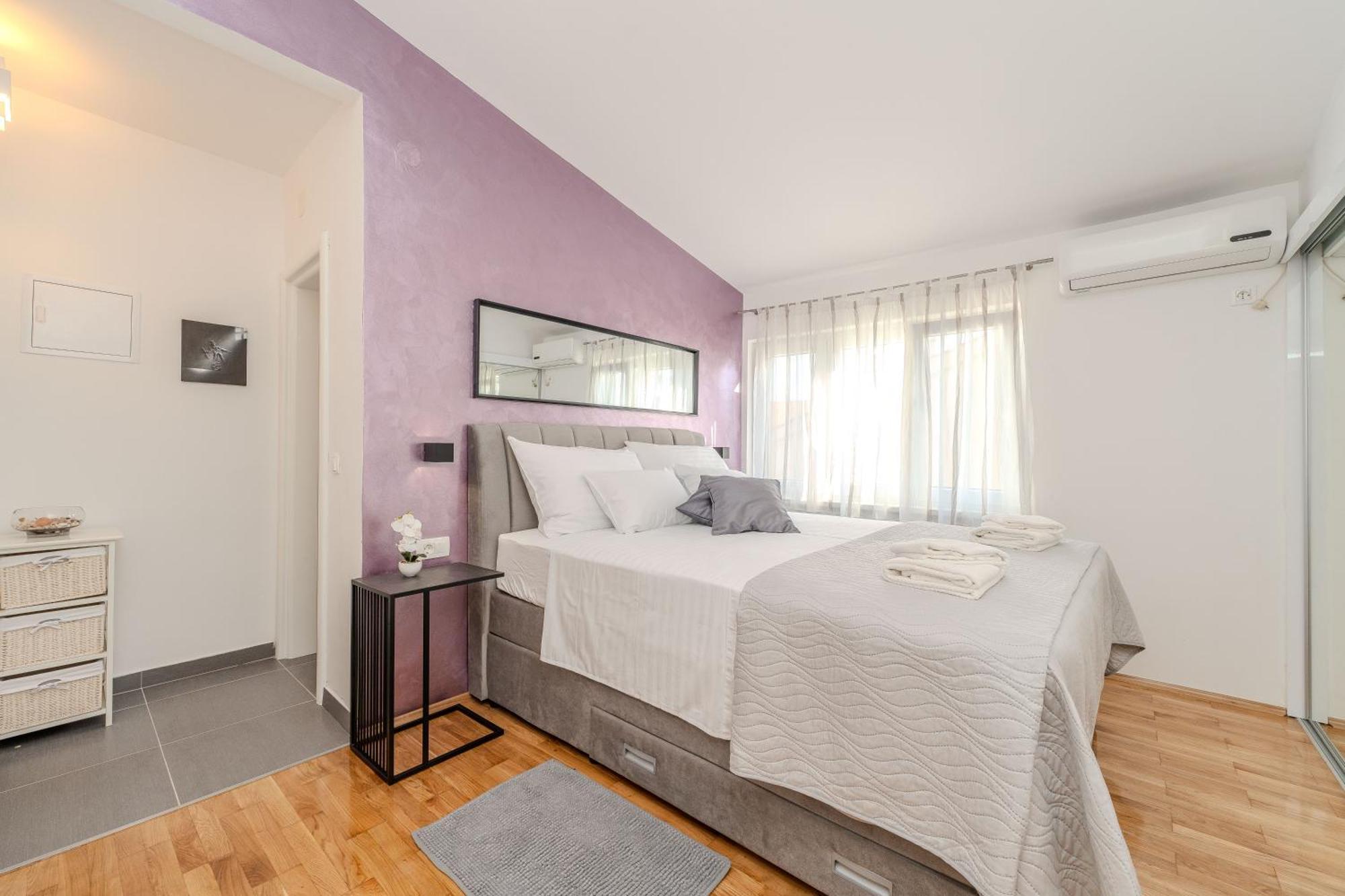 Apartments Dalmatia (Adults Only) Привлака Экстерьер фото