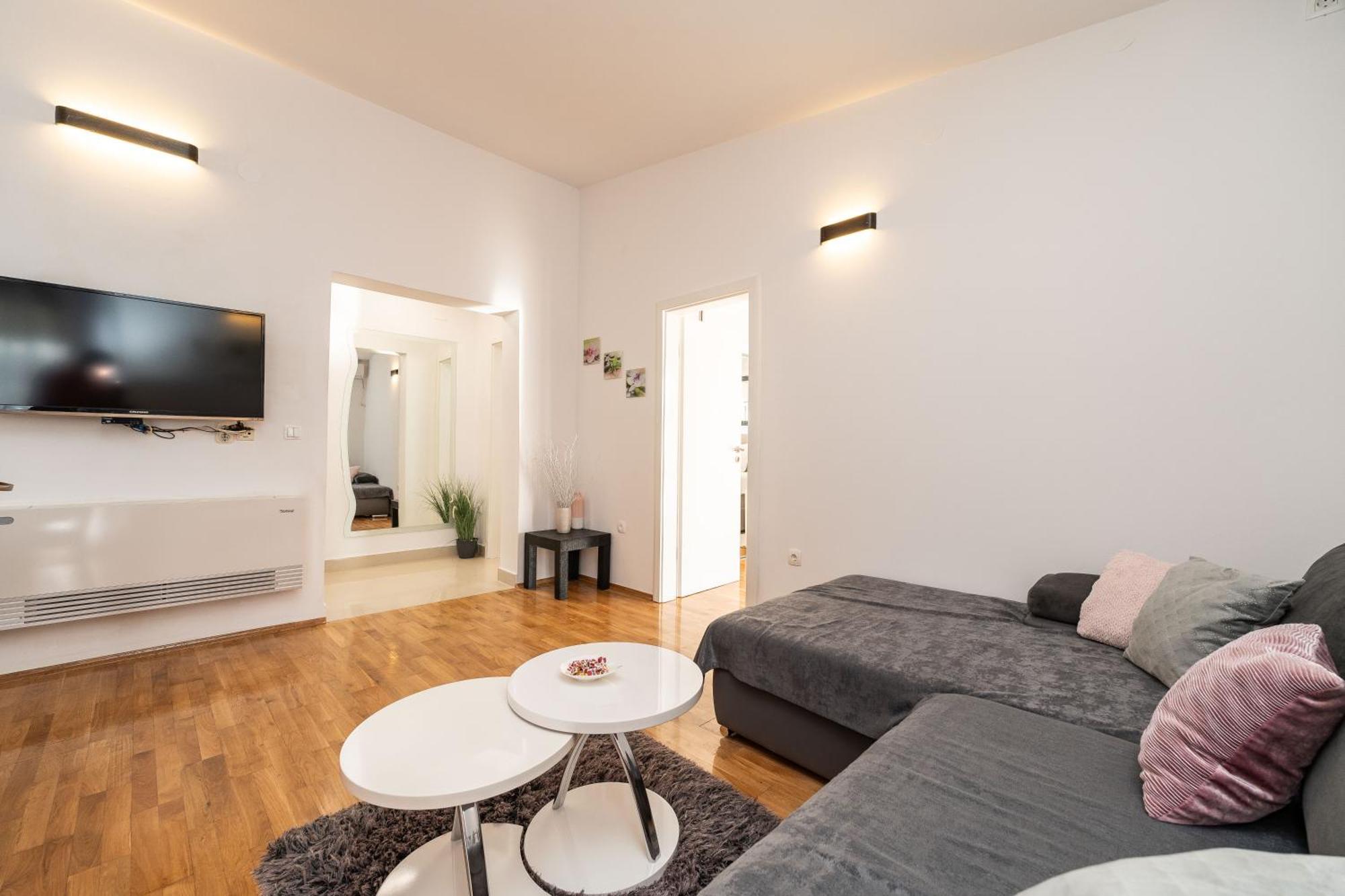 Apartments Dalmatia (Adults Only) Привлака Экстерьер фото