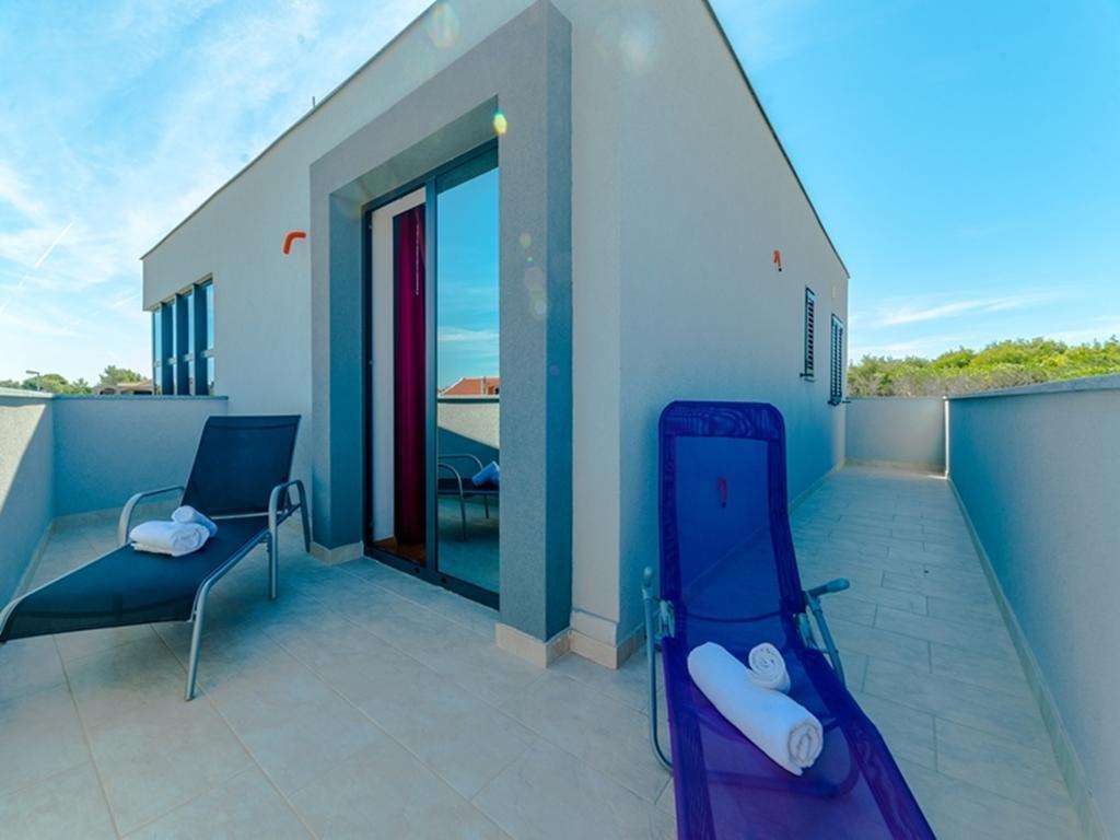 Apartments Dalmatia (Adults Only) Привлака Экстерьер фото