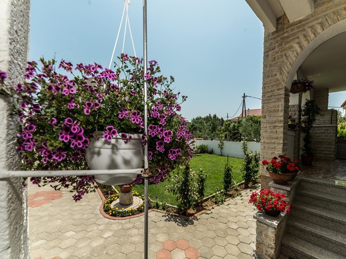Apartments Dalmatia (Adults Only) Привлака Экстерьер фото